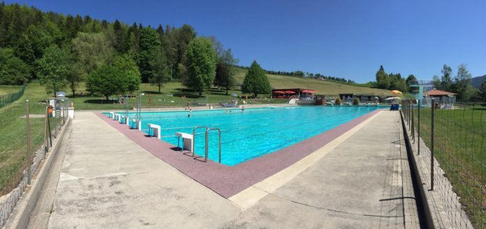 Piscine image vallon.info