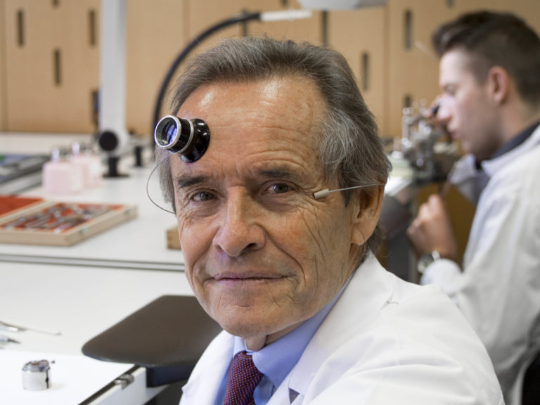 Chopard: un chronomètre unique pour l’Association Monégasque contre les Myopathies signé Jacky Ickx