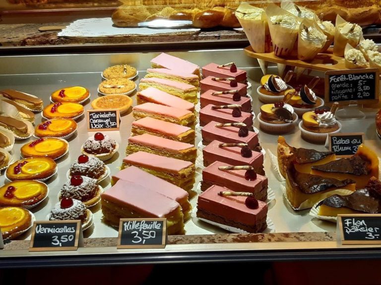 Des pâtisseries de la Brévine livrées au vallon!